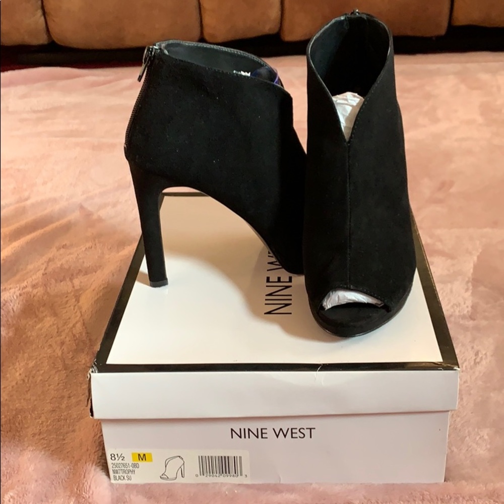 Booties - Picture 4 of 4